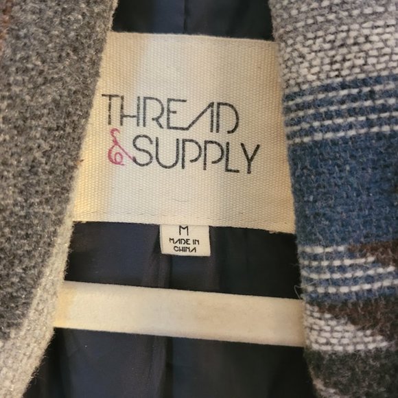 Multi Colored Light Winter Jacket, size medium, comfortable, warm - Picture 2 of 6